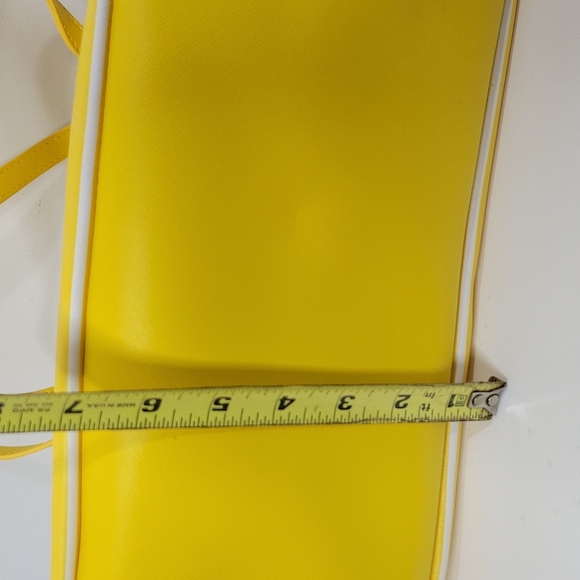 Kenneth Cole Reaction shoulder bag - Picture 9 of 9